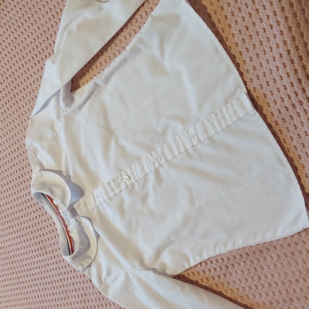 Girl's shirt
